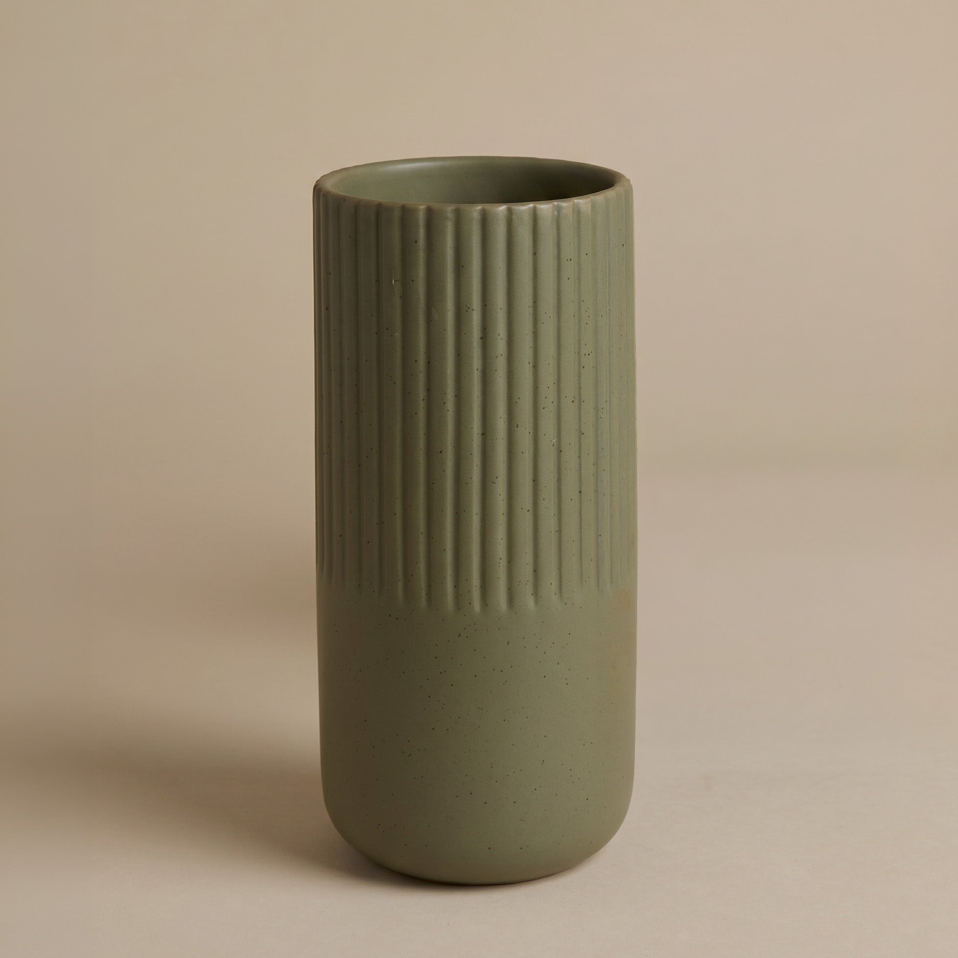feey-keramik-vase-rilio-21-cm-gerillte-vase-in-naturt-nen image 4