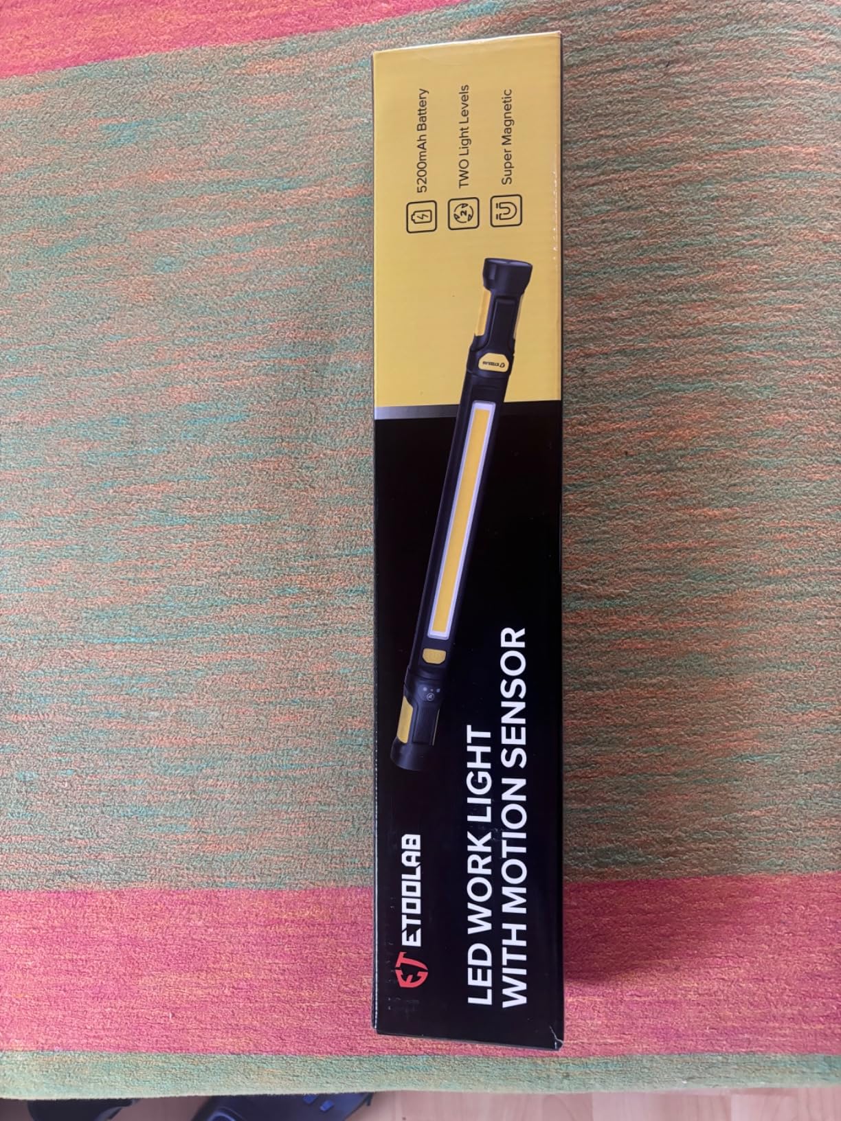 Praktisch mit Magnet und Haken