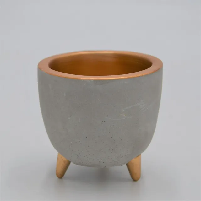 pasiora-beton-bertopf-emma-mit-f-en-und-gold-akzenten-f-r-6cm-sukkulenten image 1