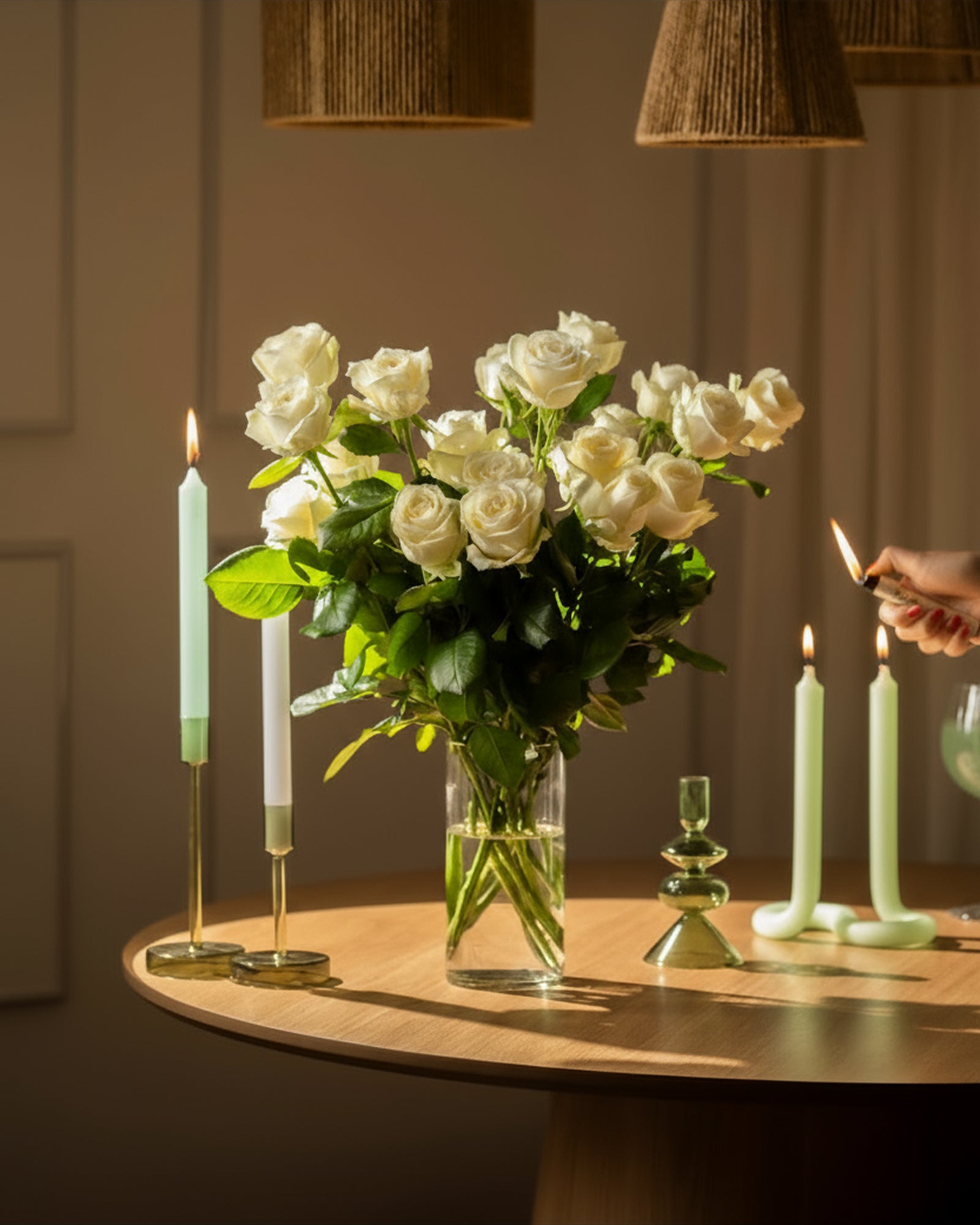 feey-wei-e-rosen-schnittblumen-strau image 5