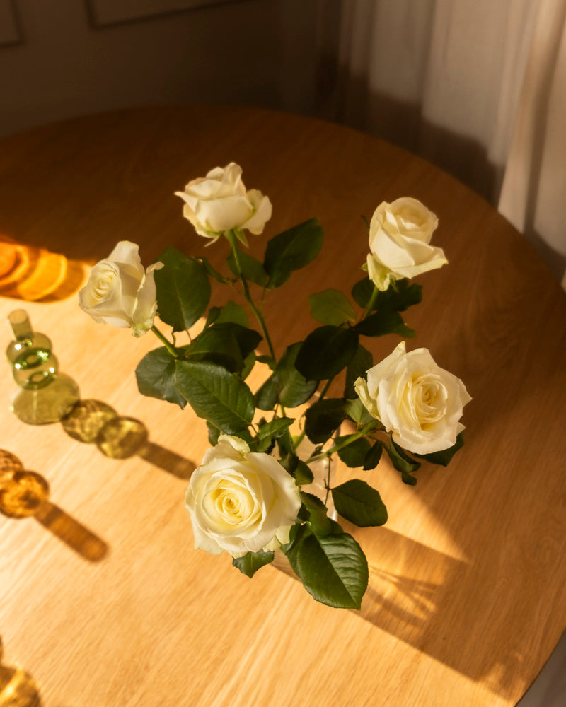 feey-wei-e-rosen-schnittblumen-strau image 6