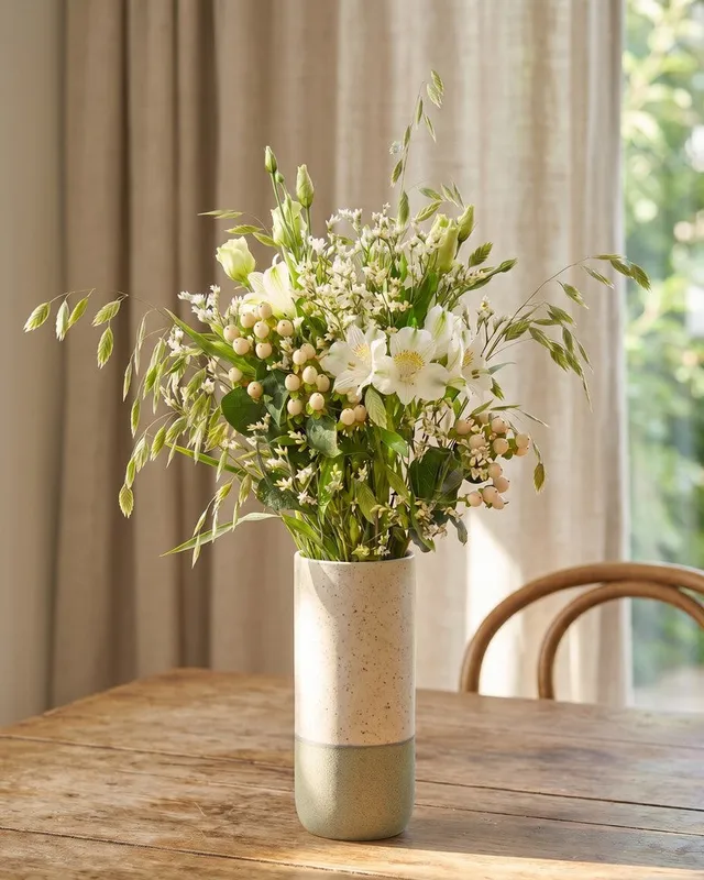 feey-luftkuss-blumenstrau-mit-alstroemeria image 1