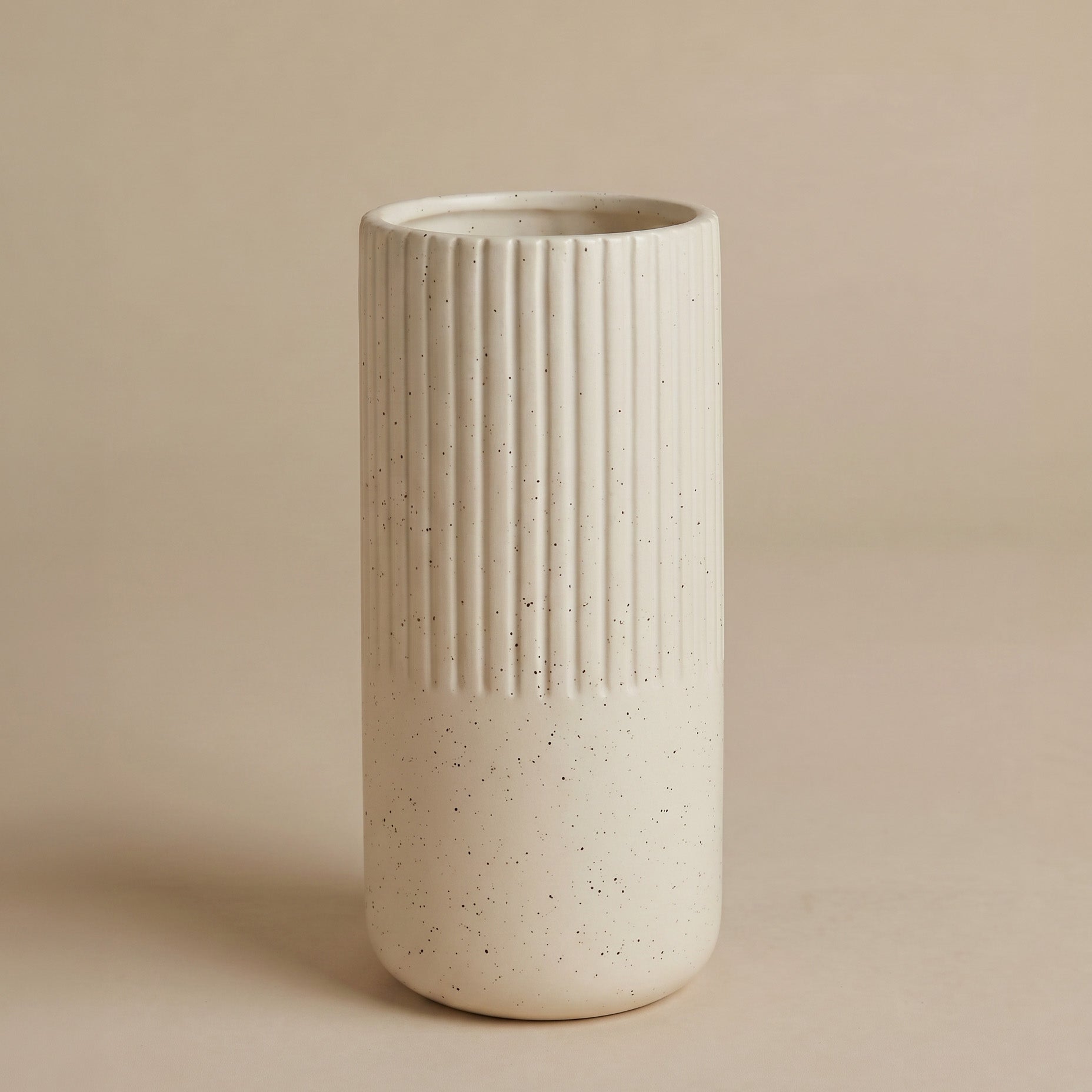 feey-keramik-vase-rilio-21-cm-gerillte-vase-in-naturt-nen image 3
