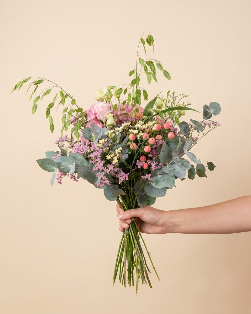 feey-blumenstrau-morgenlicht-handgebundene-herbstblumen image 3