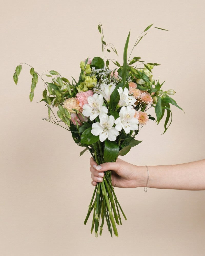 feey-pfirsichgarten-blumenstrau-mit-lisianthus image 3